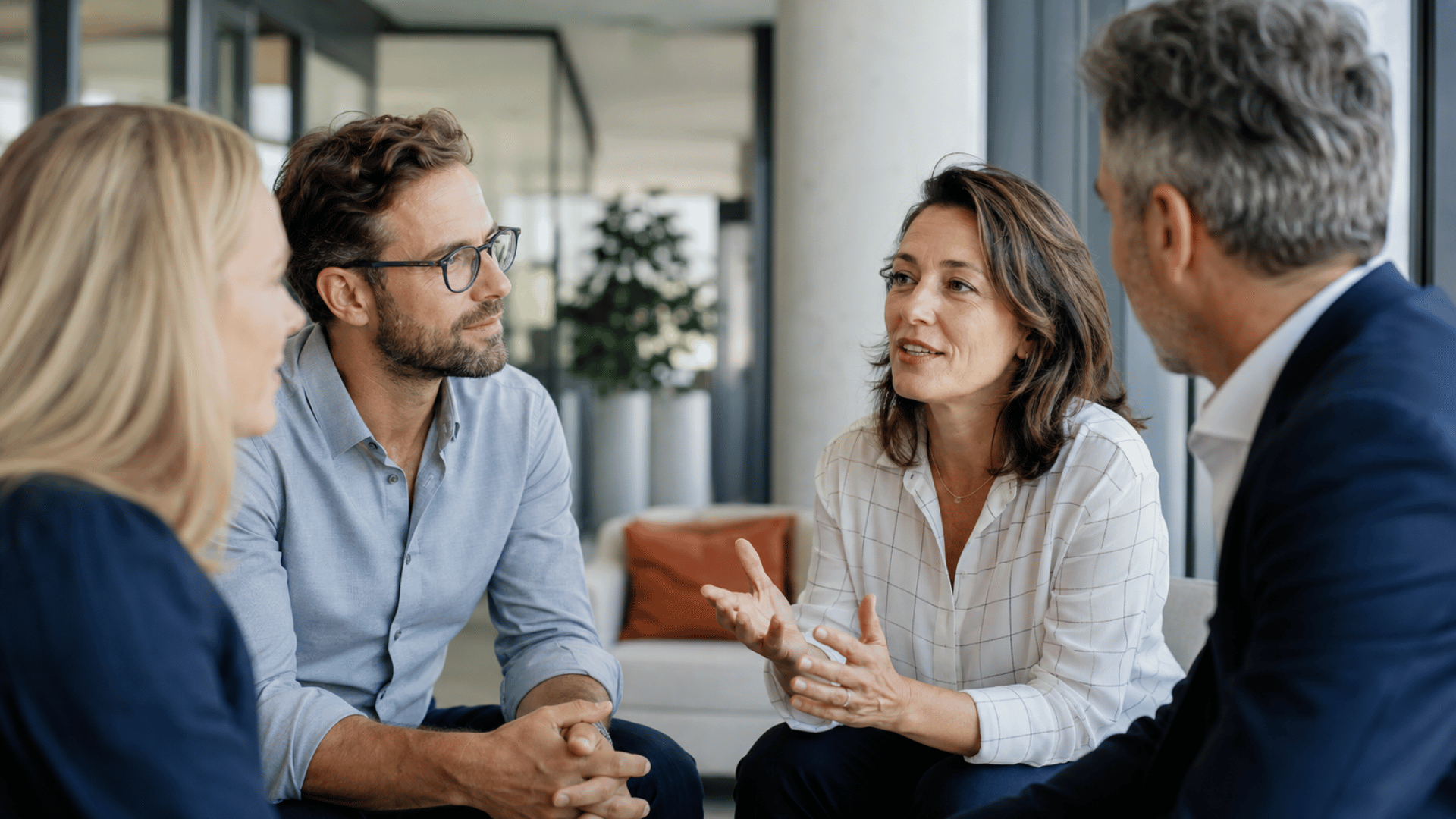 Führungskräfte stimmen Ziele und Prioritäten einer Change Management Strategie gemeinsam ab